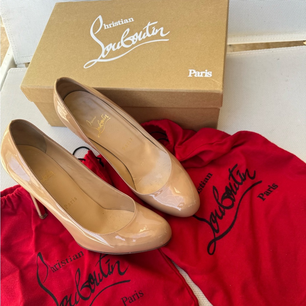 Christian Louboutin Simple Pump